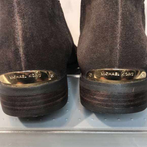 HP 🏆 Michael Kors Rhea Fringe Coffee Booties 8 - Picture 7 of 12